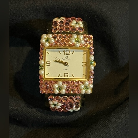 Lz of New York Aurora Borealis Ladies Watch, Pink w White Pearl flowers, Works! - Picture 3 of 14